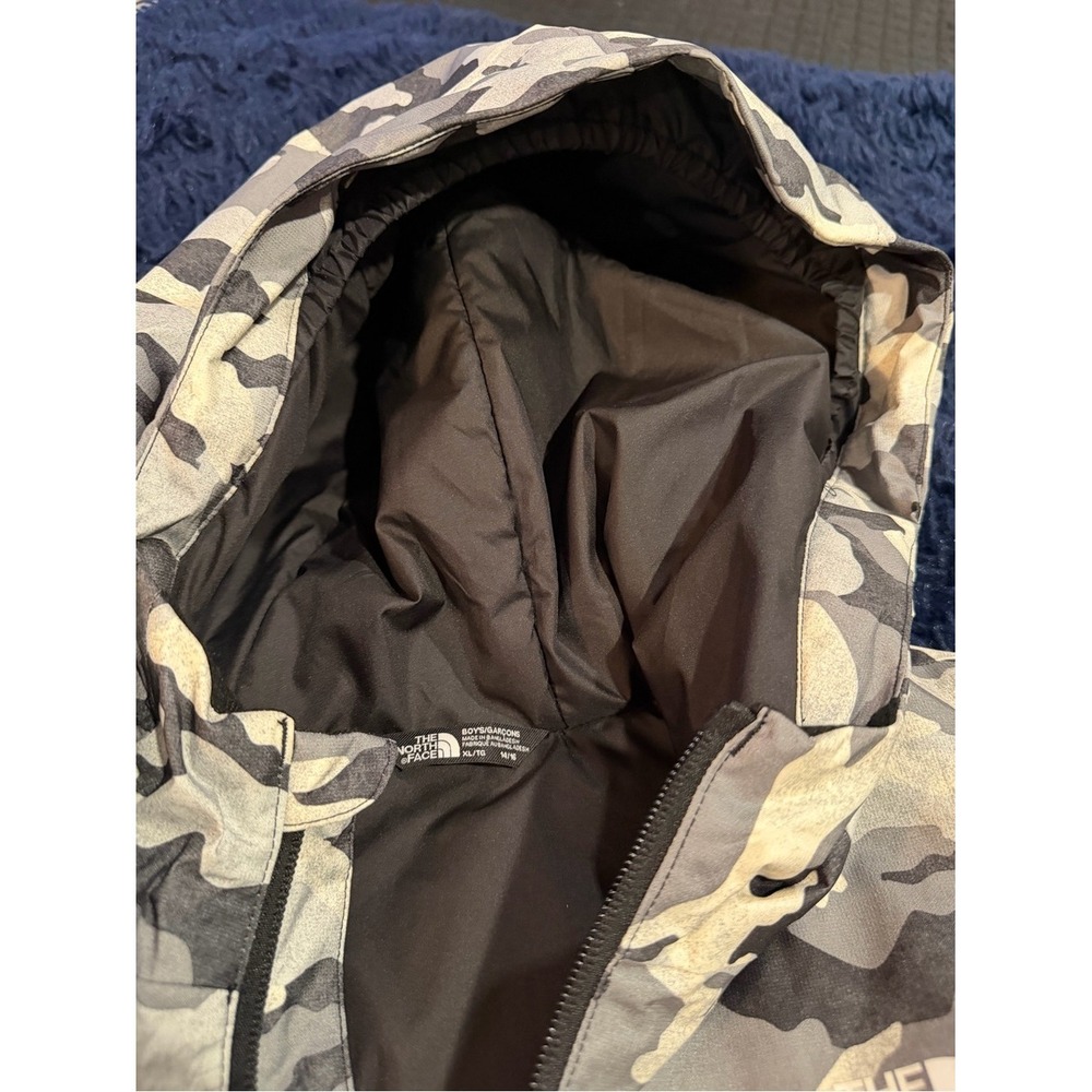 The North Face Boys Freedom Insulated Camo Jacket Black Gray XL 14/16 - Picture 4 of 8